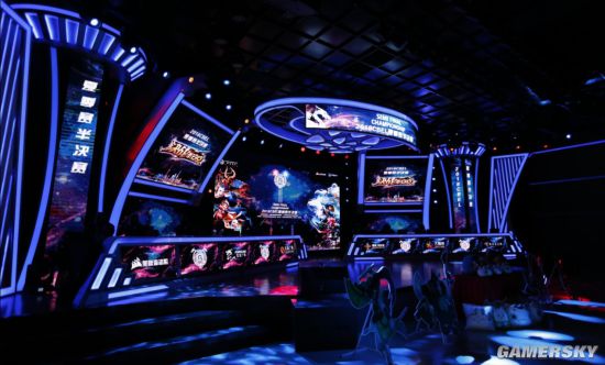 对她而言不 对她而言不